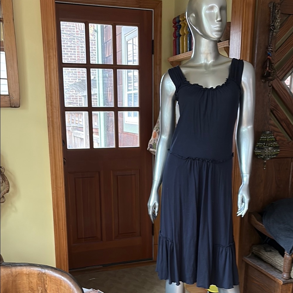 Women's Black Ruffled Sleeveless Dress